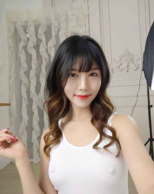 恶魔女狱长_1080免费观看最新